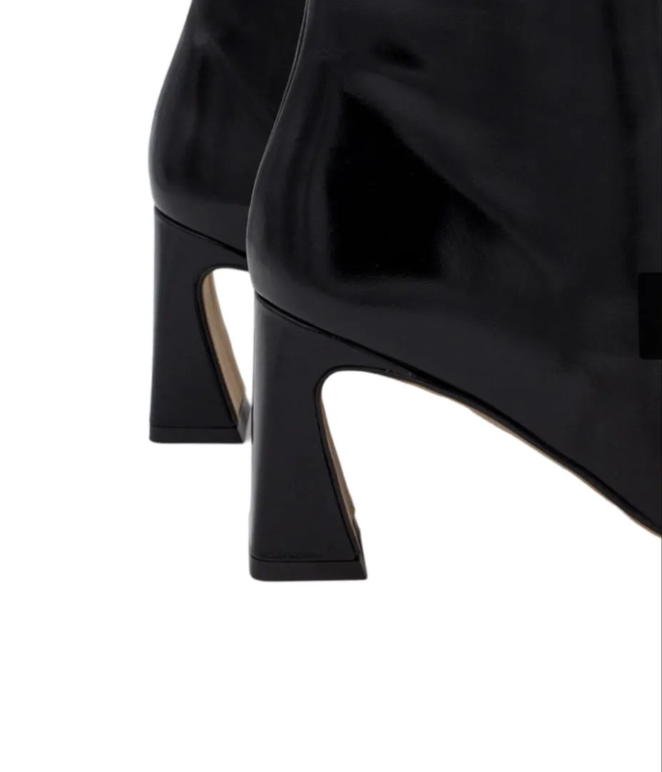24537 Jamia Black Leather  Boot