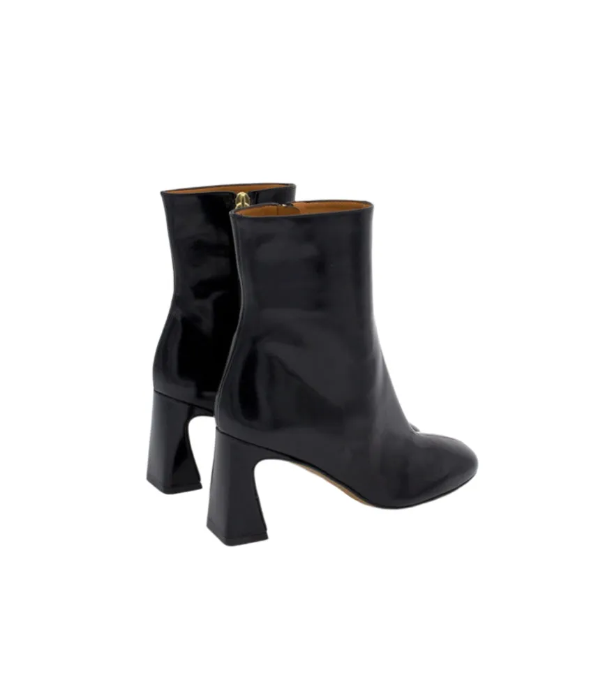 24537 Jamia Black Leather  Boot