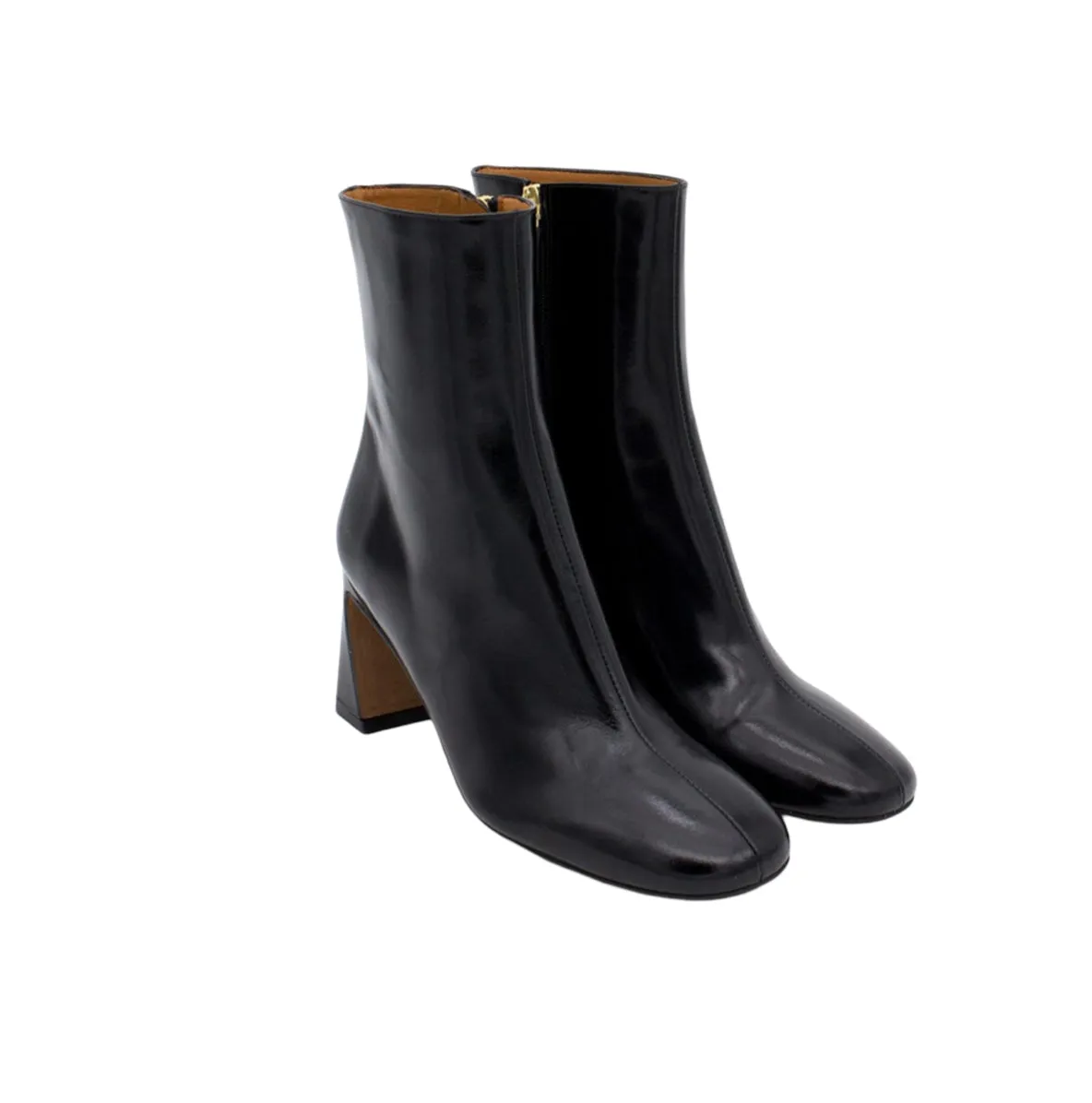 24537 Jamia Black Leather  Boot