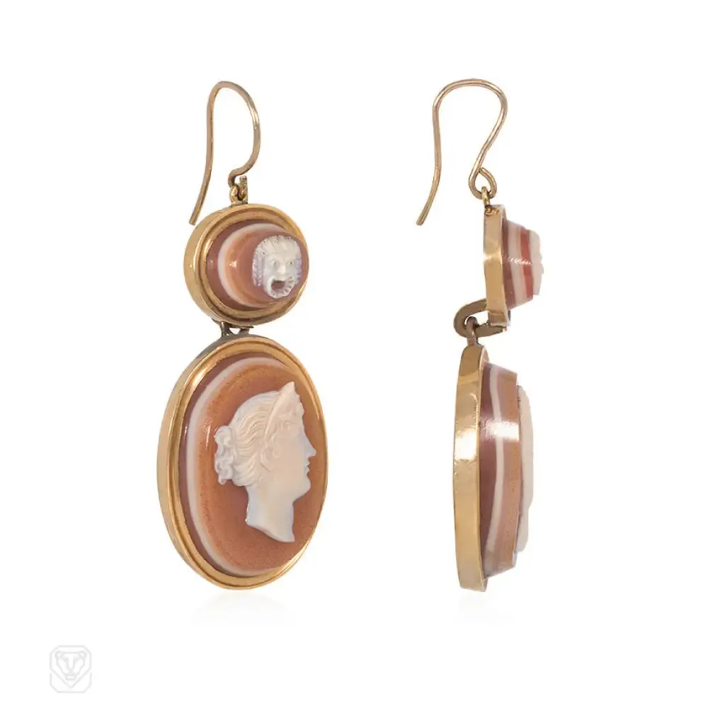 Antique carved agate and gold neoclassical demi-parure