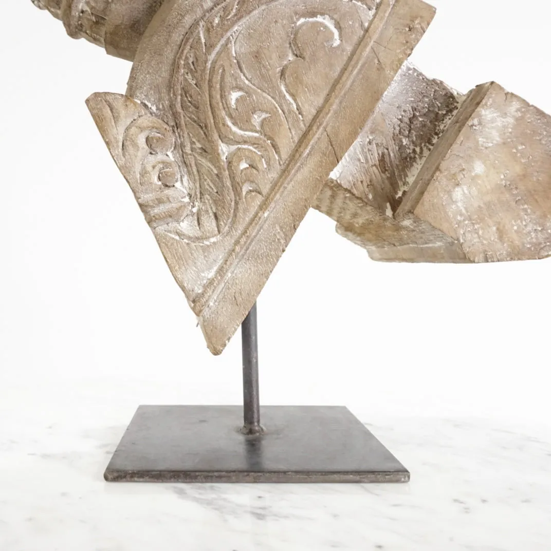 ANTIQUE CARVED HORSE