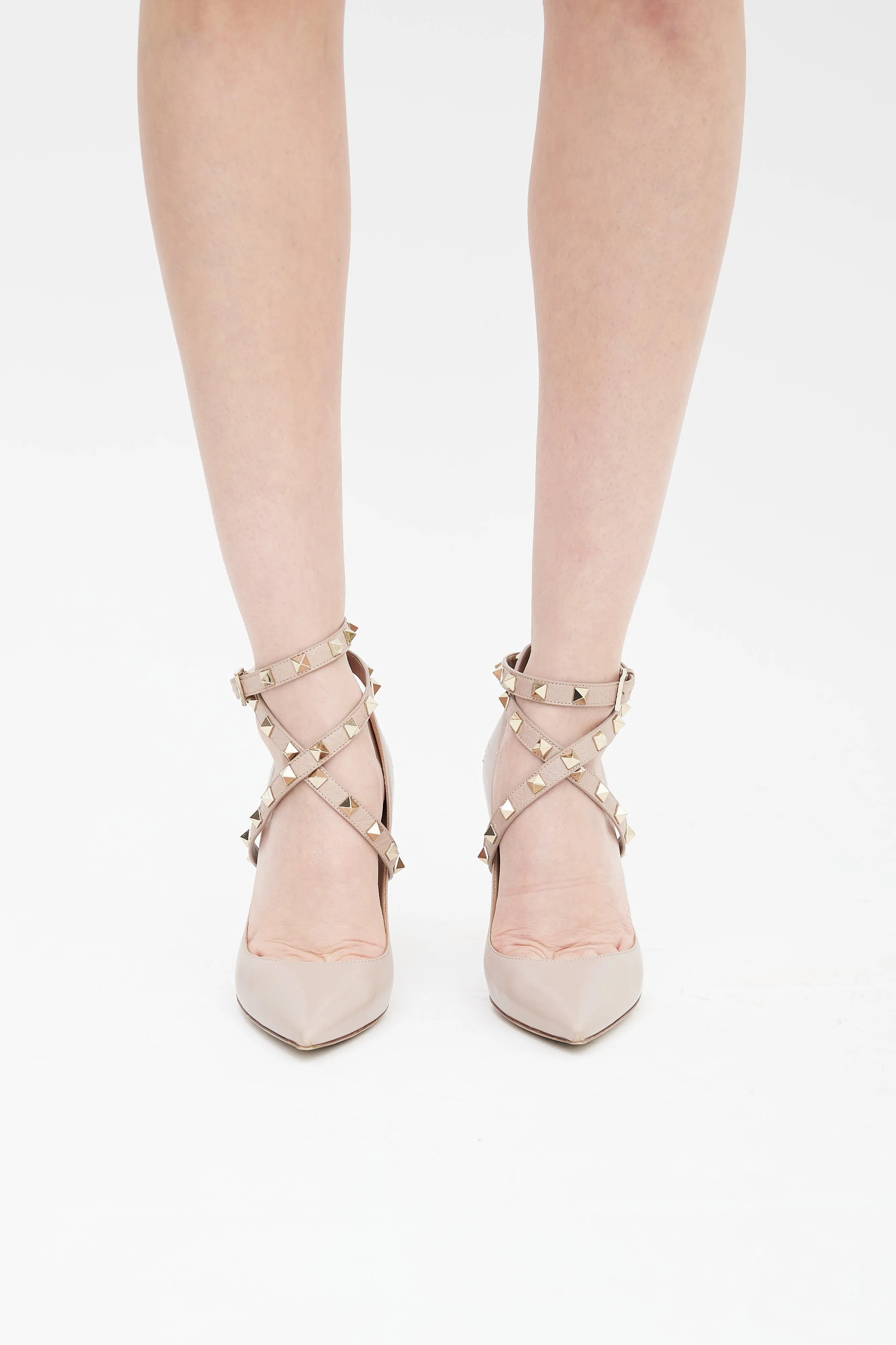 Beige Leather Rockstud Wrap Pump