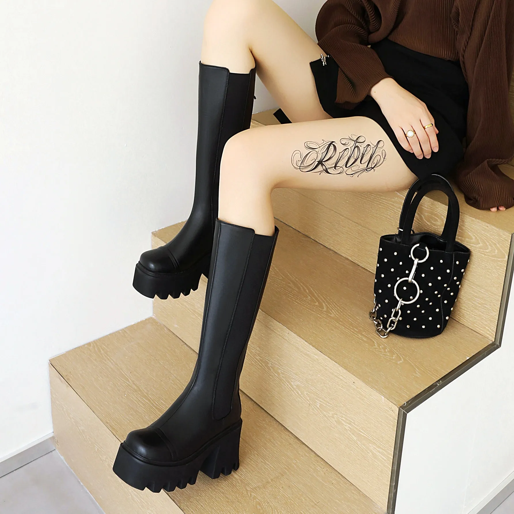 Bigsizeheels Diablo retro one word buckle fashion boots - Black