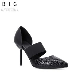 Bigsizeheels Pointed slip-on stilettos - Black
