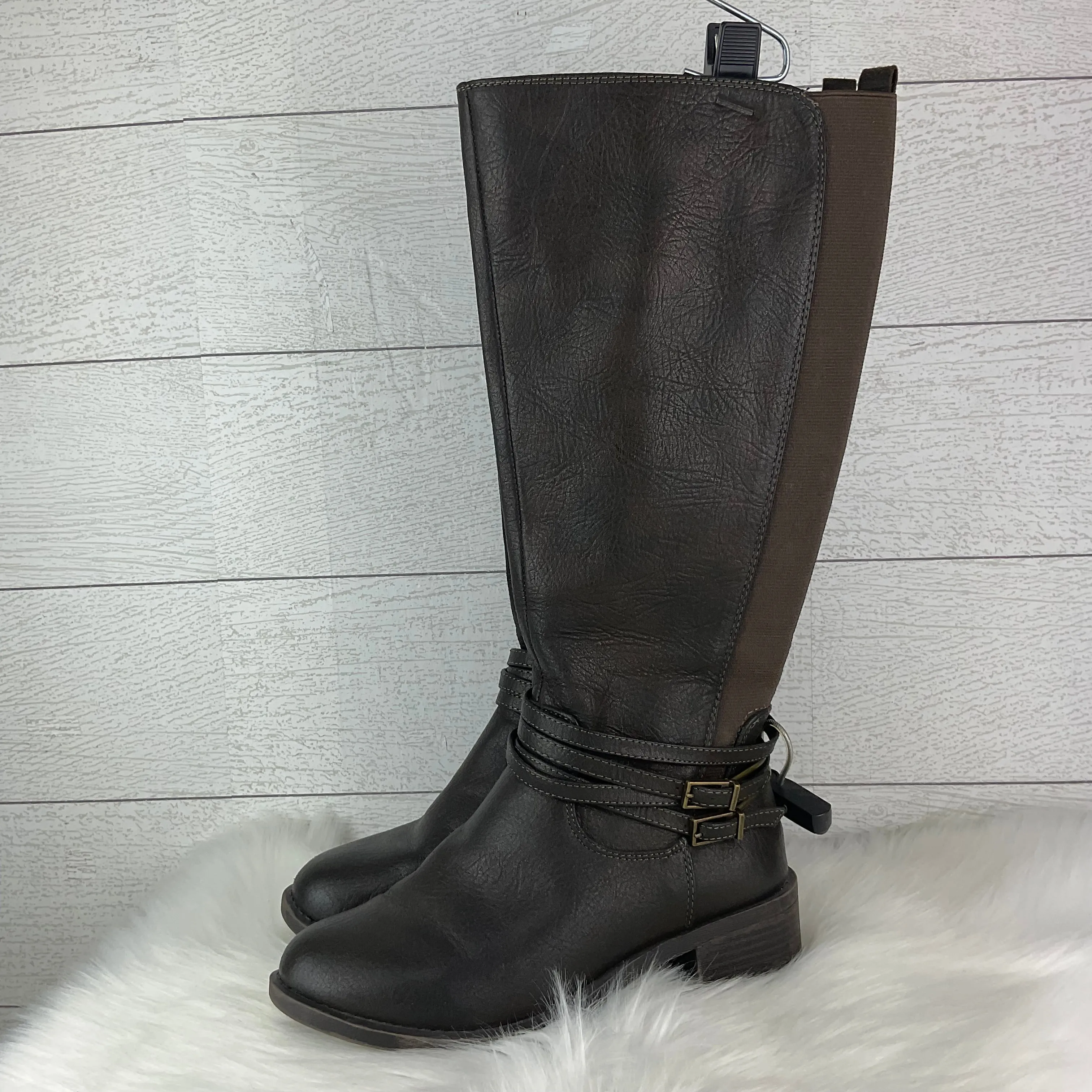 Boots Knee Heels By White Mountain In Brown, Size: 6