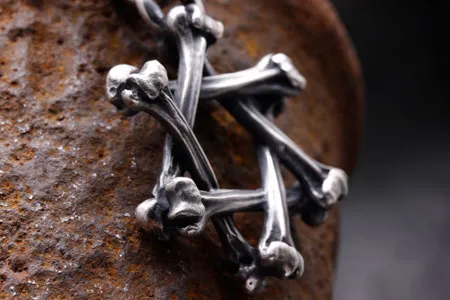 Dead star - six Pendant