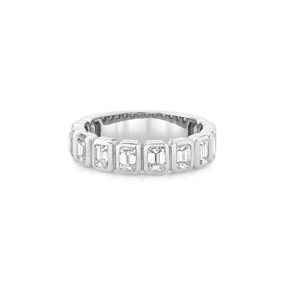 Emerald Cut Diamond Band