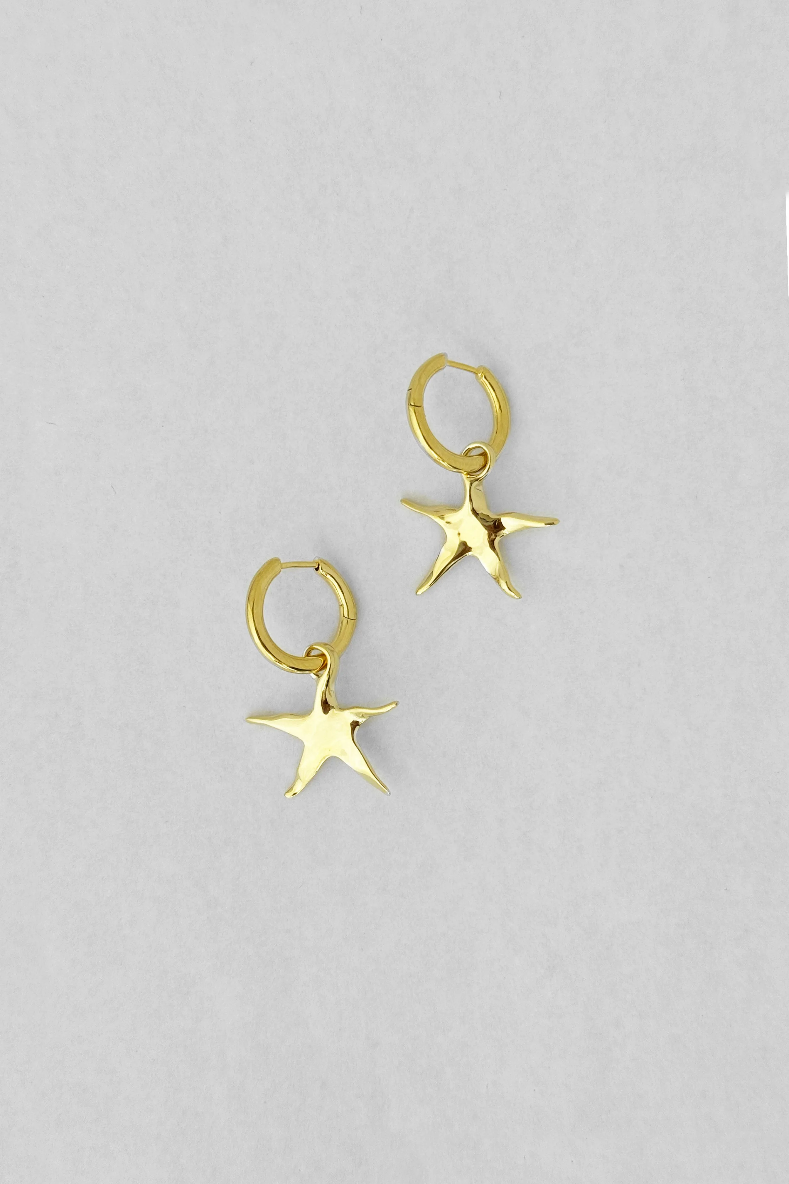 Estelle Hoops