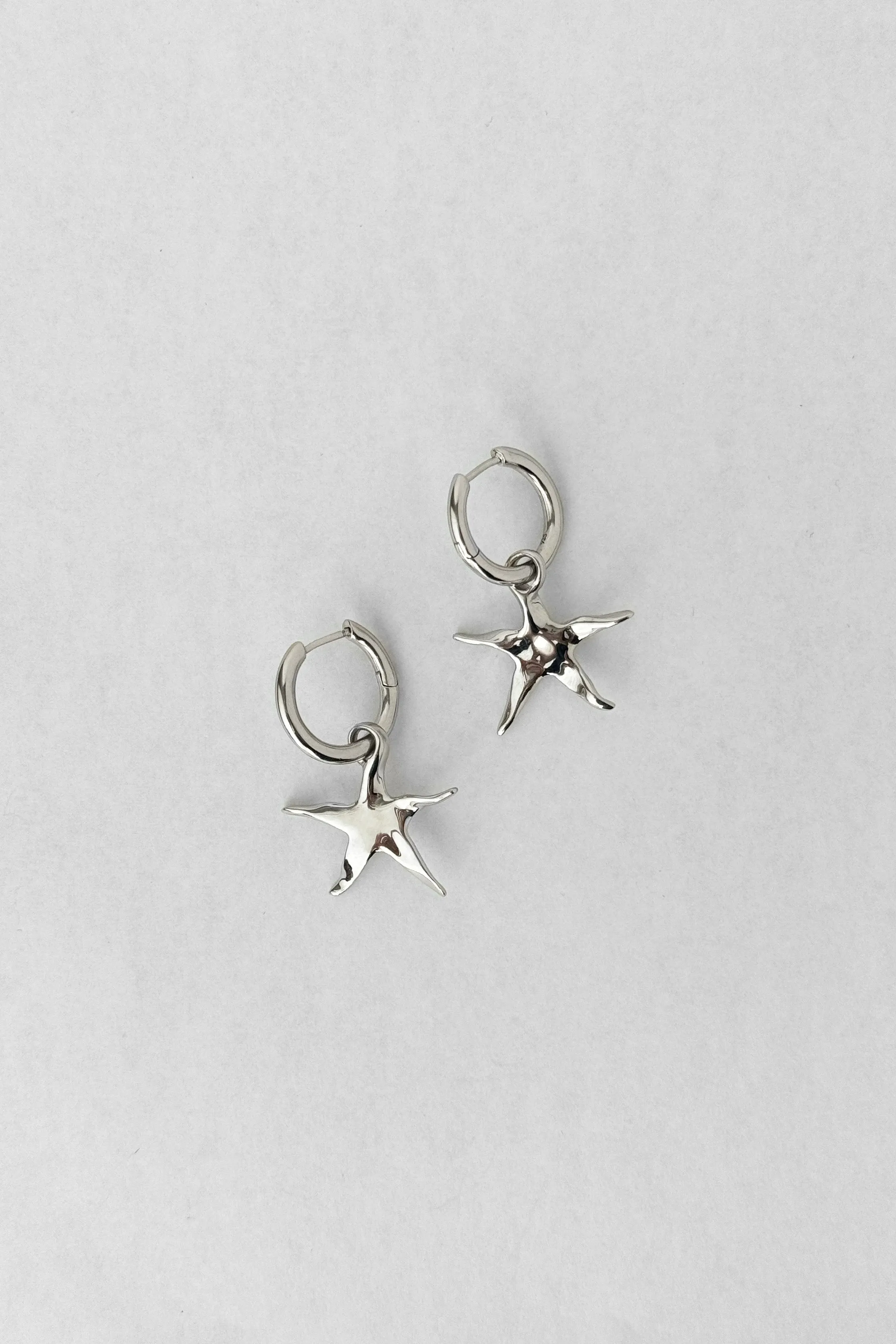 Estelle Hoops
