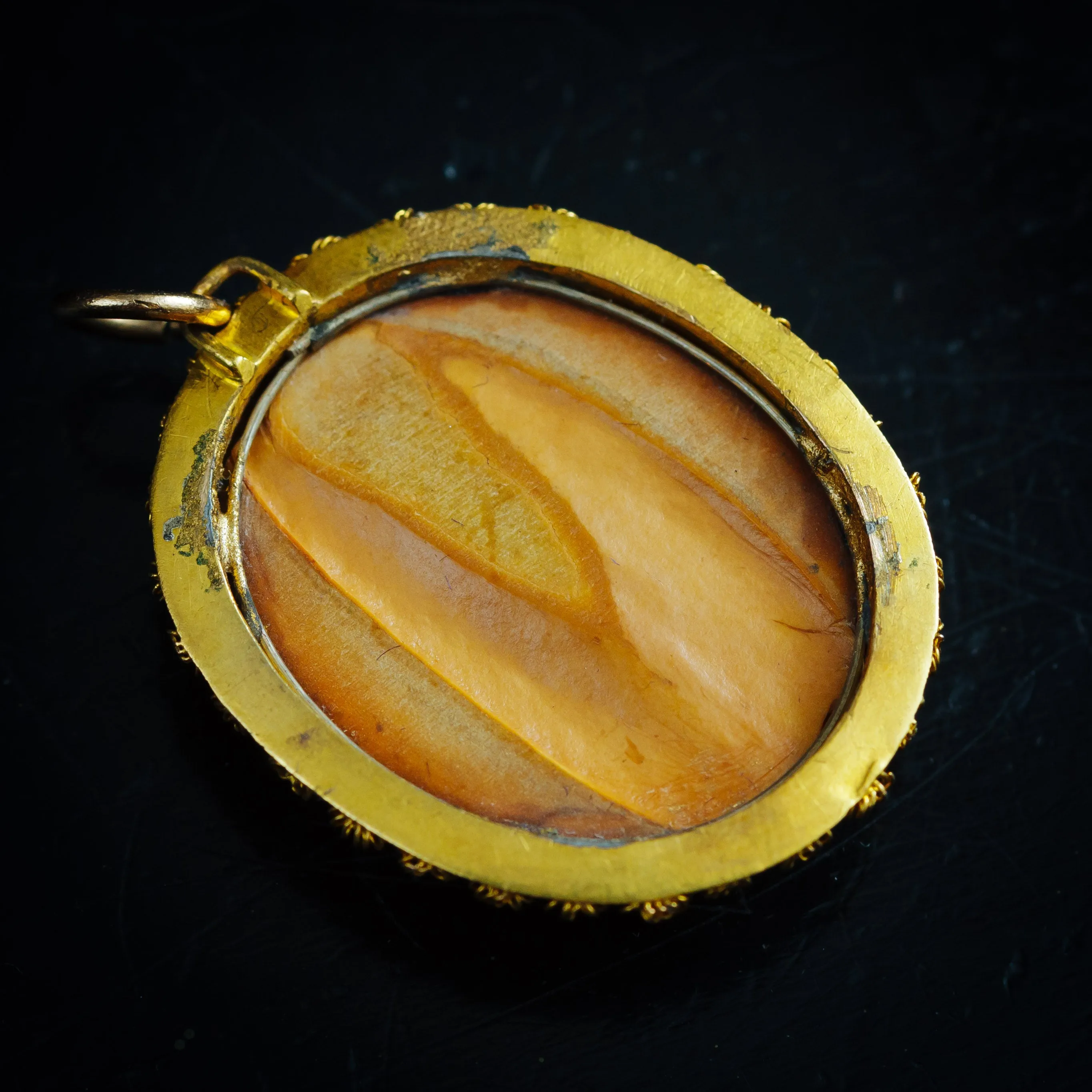 Glorious Antique Georgian Hand Carved Imperial Chinese Hediao Necklace