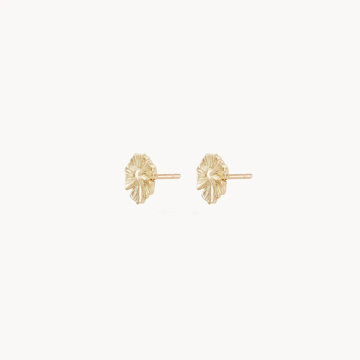 Little wildflower earring - 14k yellow gold