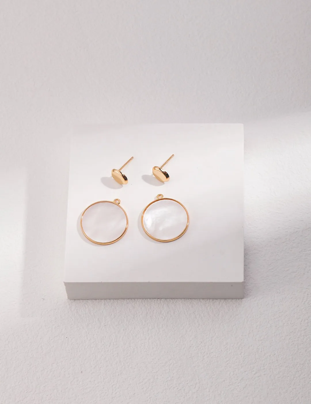 Natural Mother of Pearl Coin-Shaped Vintage Earrings