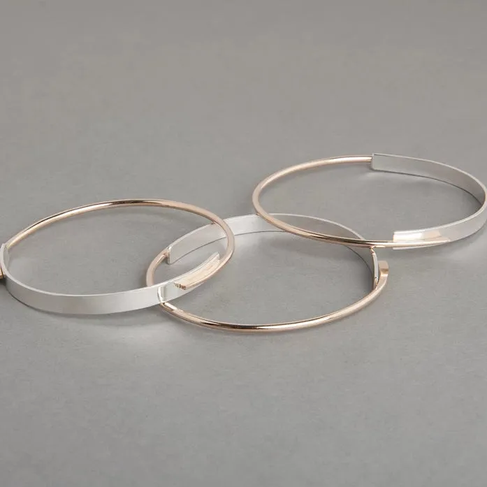 SATURN BANGLE