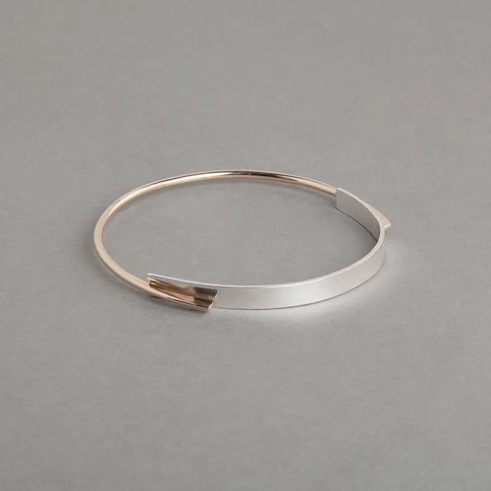 SATURN BANGLE