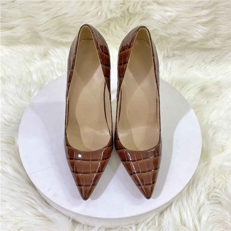 Serpentine Pointed Toe Stiletto High Heels – Low-Cut Snakeskin Pattern