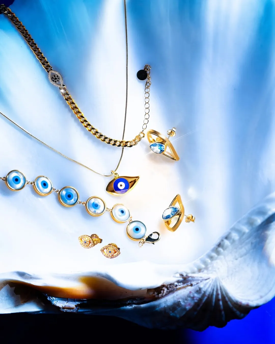 The Evil Eye studs - gold plated