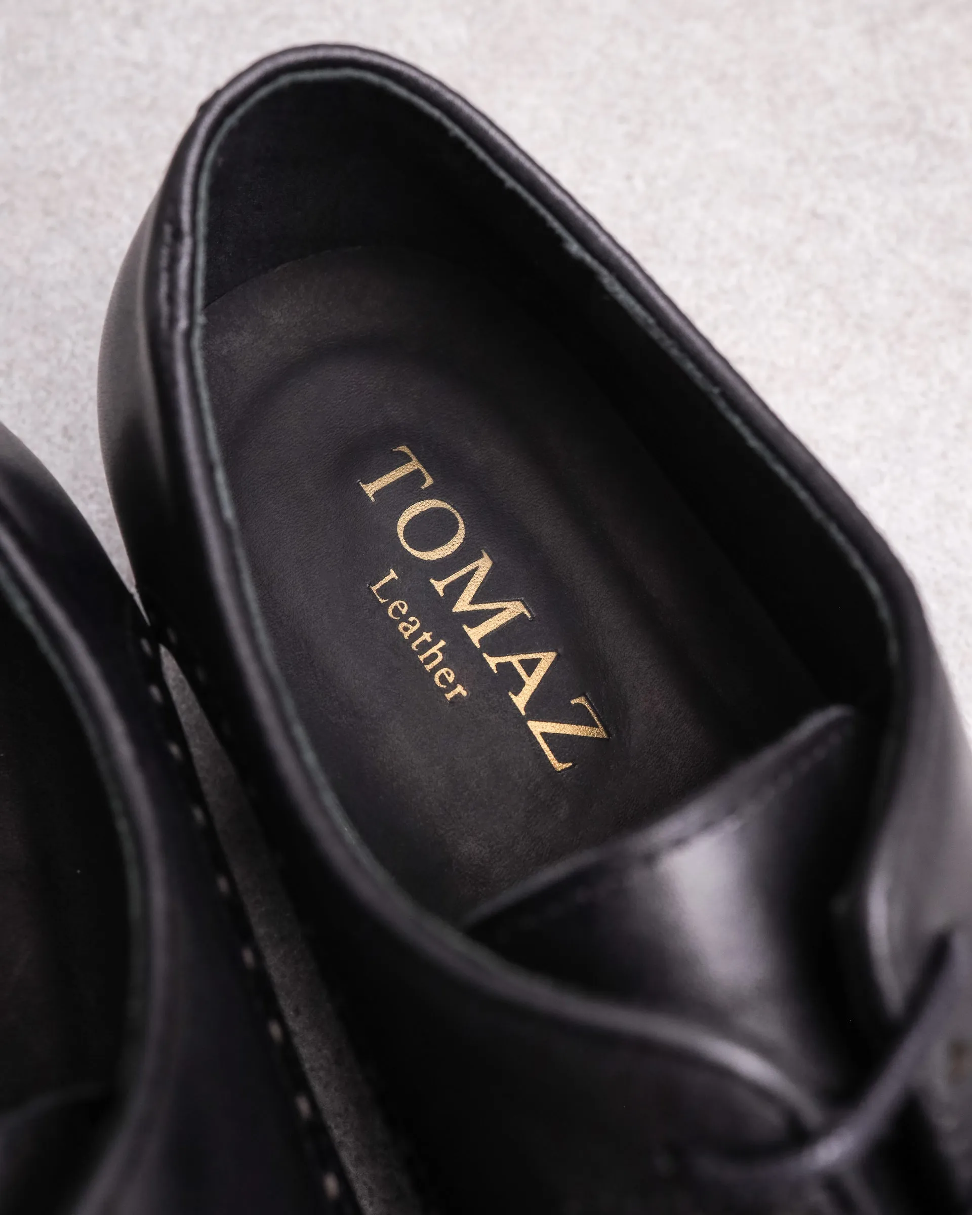 Tomaz F319 Men's Wingtip Oxford (Black)